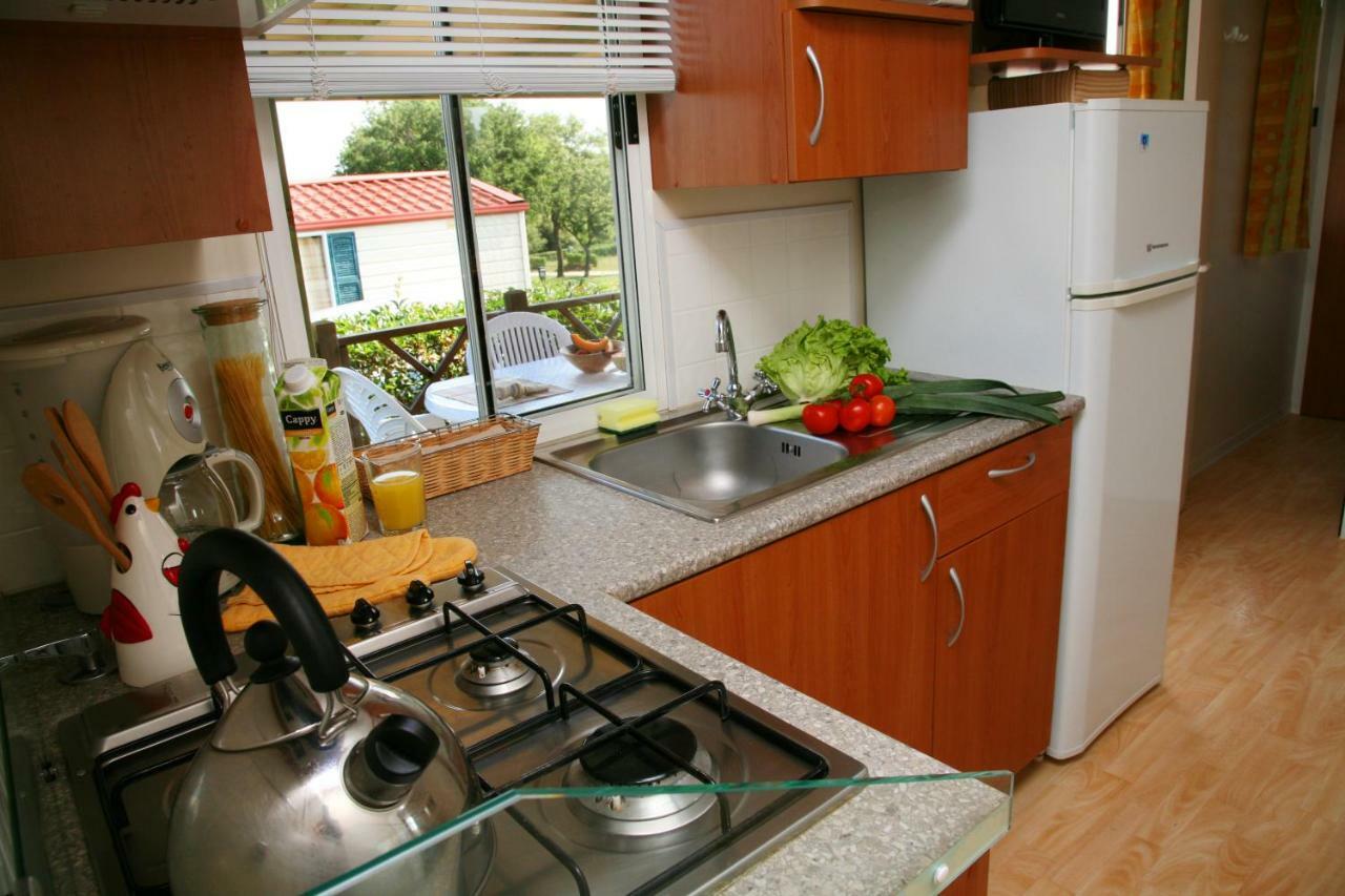 Mobile Homes Comfort Capri Bijela Uvala Mugeba 外观 照片